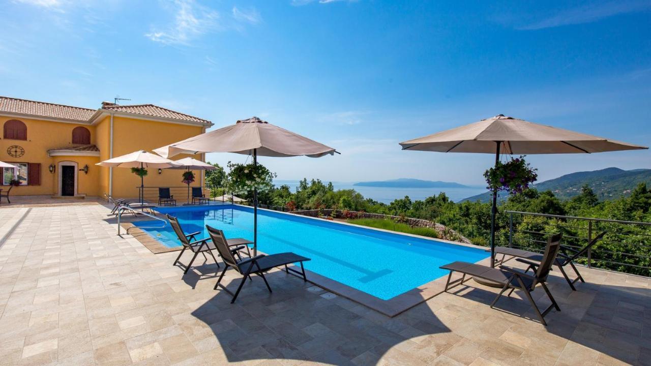 Apartments Villa Bv 오파티아 외부 사진